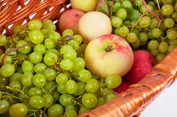 Image showing apples and grapes