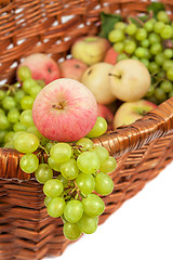 Image showing apples and grapes