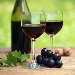 Image showing Red wine in glasses