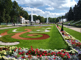 Image showing Beautiful garden complex in Peterhof