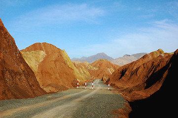 Image showing Road in the valley