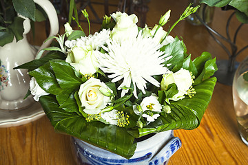 Image showing white flowers