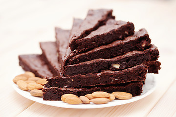 Image showing brownie with almonds 
