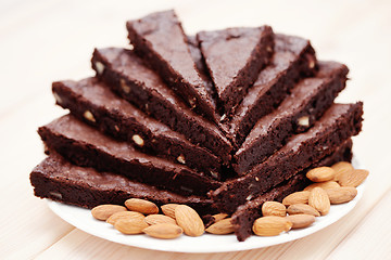 Image showing brownie with almonds 