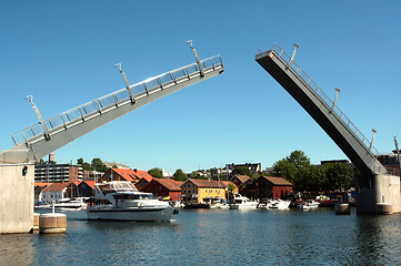 Image showing Kaldnes bridge in TÃ¸nsberg