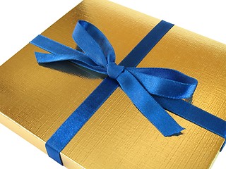 Image showing Gold gift box - 3