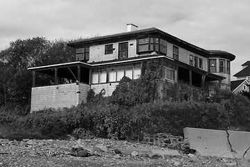 Image showing old abandoned beach house black and white