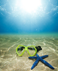 Image showing Scuba mask and starfish