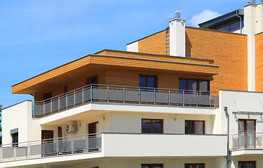 Image showing Apartment building