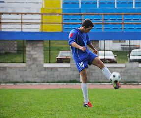 Image showing football player in action