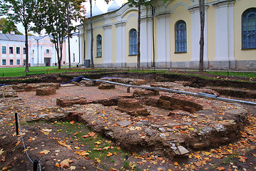 Image showing history excavations near old-time building