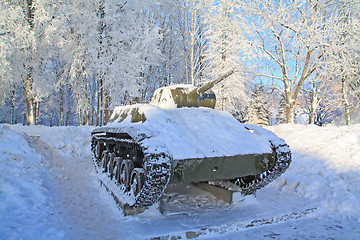 Image showing old tank fallen asleep by snow