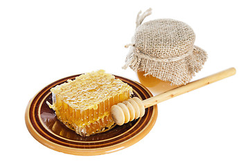 Image showing honeycomb  on plate 