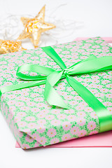 Image showing Simple gift