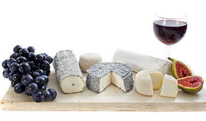 Image showing goat cheeses and fruits