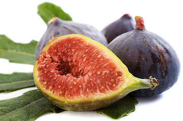 Image showing black figs