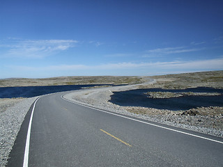 Image showing Scenic road among lakes