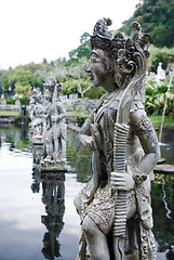 Image showing Tirtagangga Statue