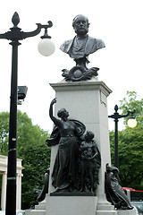 Image showing Joseph Lister Bust