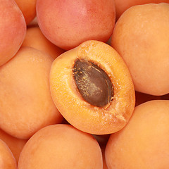 Image showing Ripe apricots