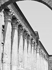 Image showing Colonne di San Lorenzo, Milan