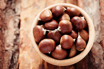 Image showing edible chestnuts