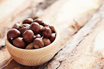 Image showing edible chestnuts