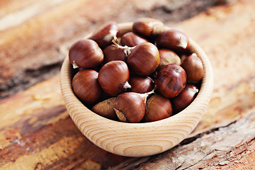 Image showing edible chestnuts