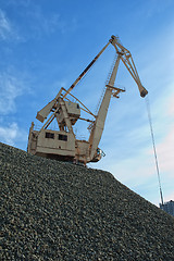 Image showing crane at heap of gravel