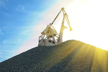 Image showing crane at heap of gravel