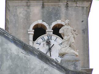 Image showing Statue on church