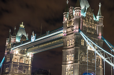 Image showing Beautiful night view of Tower Bridge structure in London