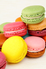 Image showing close up of macaroon