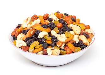 Image showing Mixture of nuts and raisins in bowl