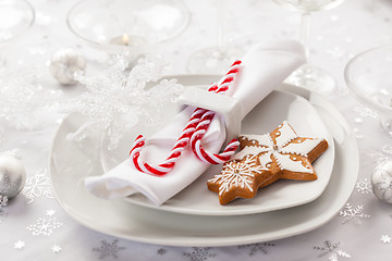 Image showing Place setting in white for Christmas