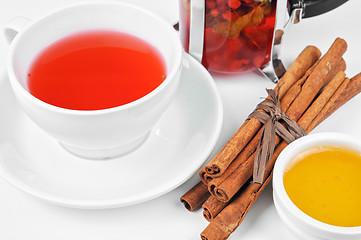 Image showing berries  tea