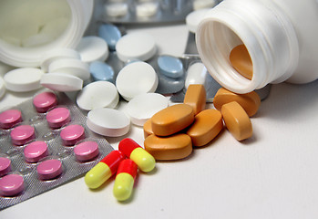 Image showing Pills and tablets