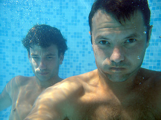 Image showing man underwater in the pool