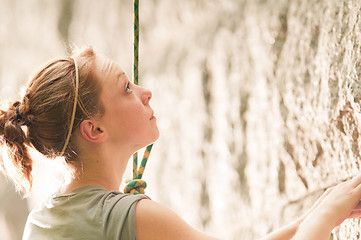 Image showing Female rock climber