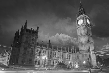 Image showing Big Ben and House of Parliament at dusk from Westminster Bridge 