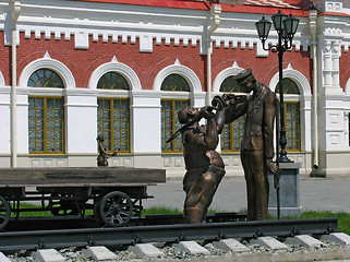 Image showing Sculptures near railroad station