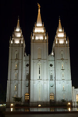 Image showing Mormon Temple at night