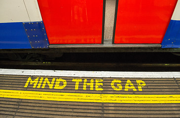 Image showing Mind the gap, warning in the London underground