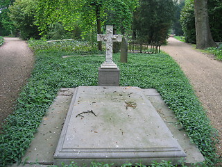 Image showing old grave