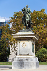 Image showing The statue of General Prim