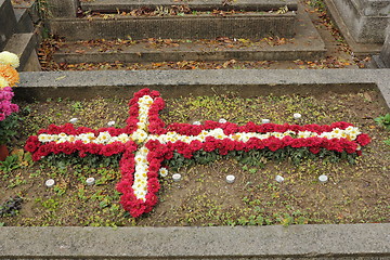 Image showing cross made with flowers