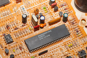 Image showing circuit board