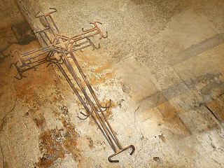 Image showing Cross of Rusty Wire
