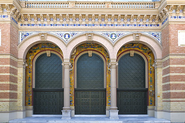 Image showing Palacio de Velazquez in Parque del Retiro, in Madrid