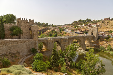 Image showing the bridge Puente de Alcantara over River Tajo
